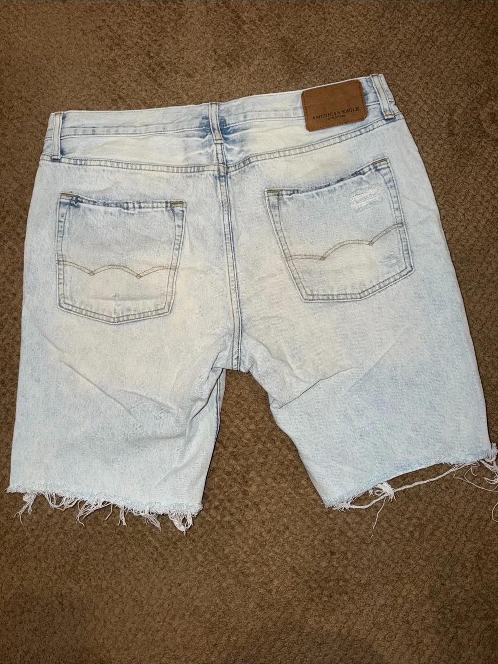 American Eagle Outfitters Light Wash Distressed Denim Men’s Jorts